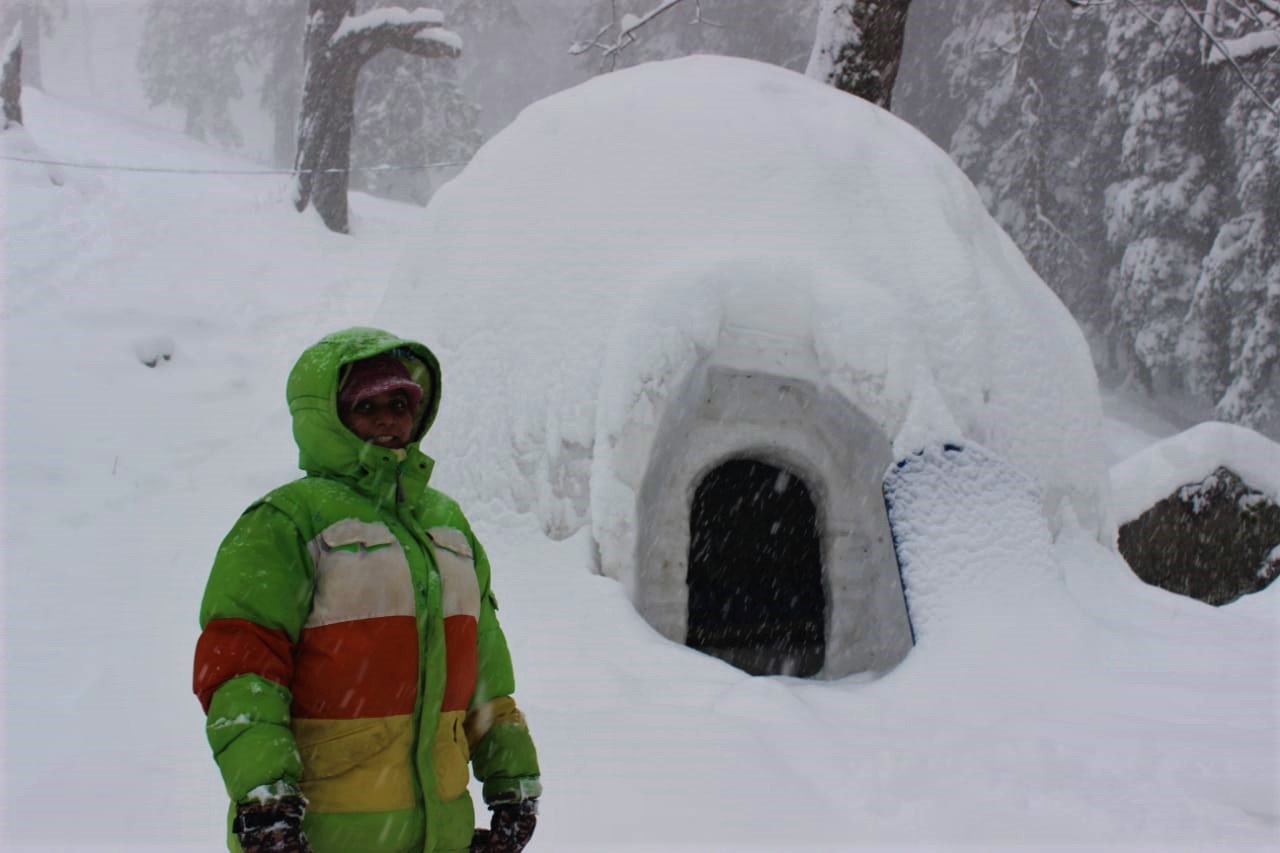 Live in an igloo at Sethan, Manali